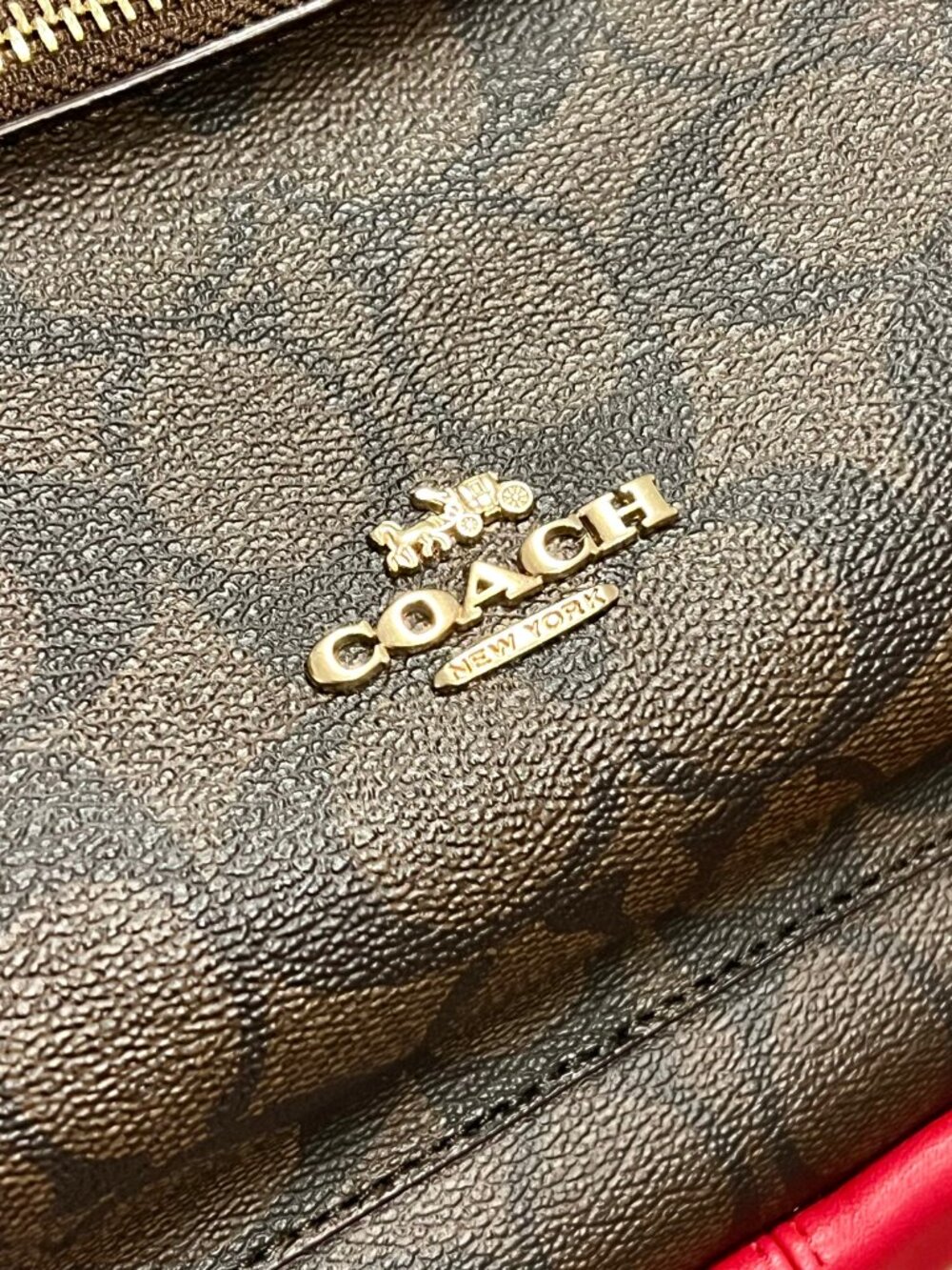 Authentic Coach Signature Medium Charlie Backpack - Picture 14 of 15